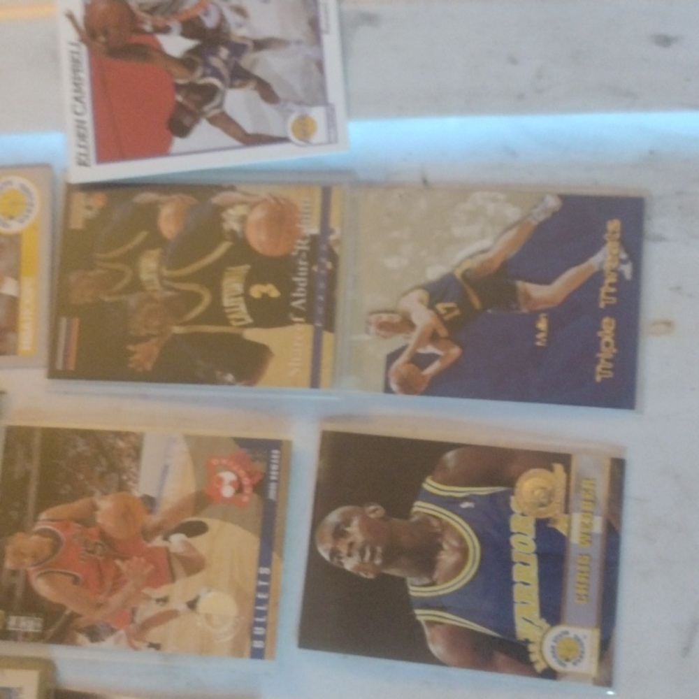 Assorted Basketball Trading Cards Collection - Picture 3 of 6